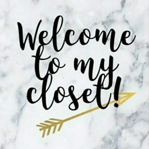 🙋🛍Welcome To My Closet! All Offers Welcome🛍🙋‍♀